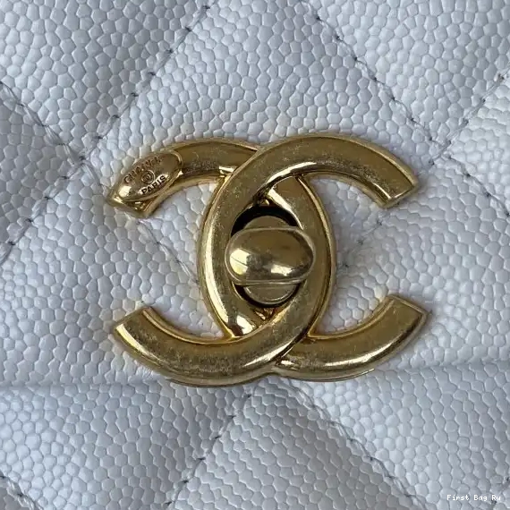 First Bag Ru BAG FLAP CHANEL 0622